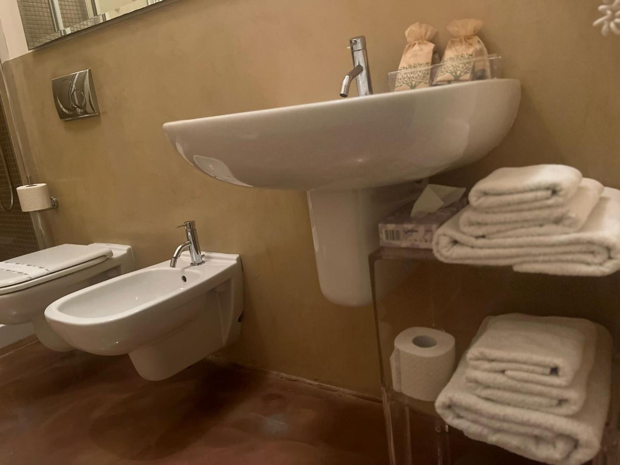 Cinquecento Bed & Breakfast Barcellona-Pozzo di Gotto